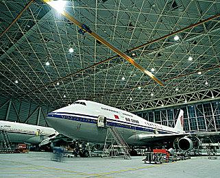 功夫题材游戏《师父》新动图演示 女主殴打敌人